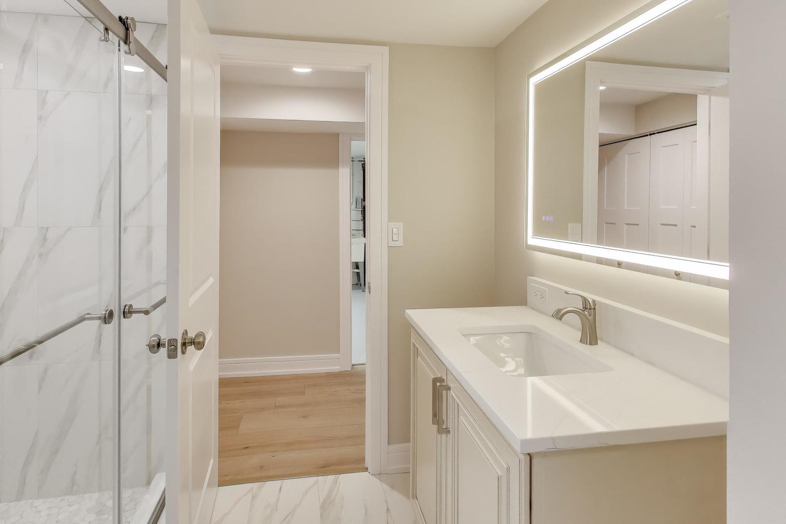 1421 Cynthia Avenue, Park Ridge, IL 60068