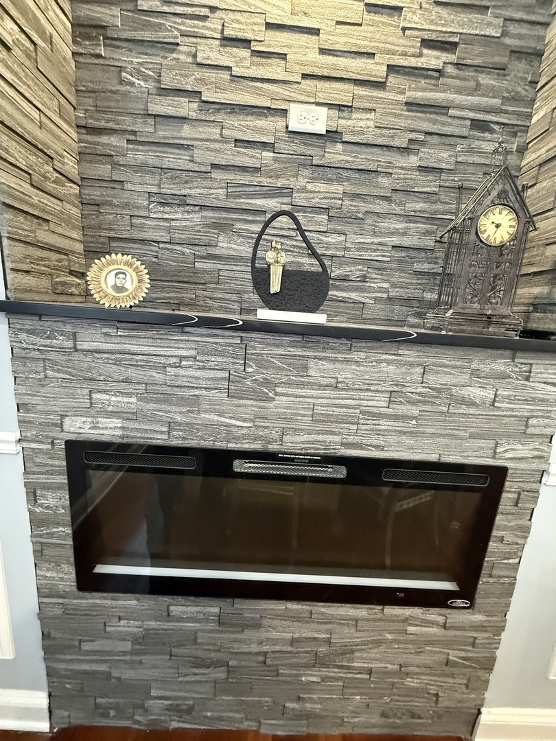 2133 W 71st Street, Chicago, IL 60636