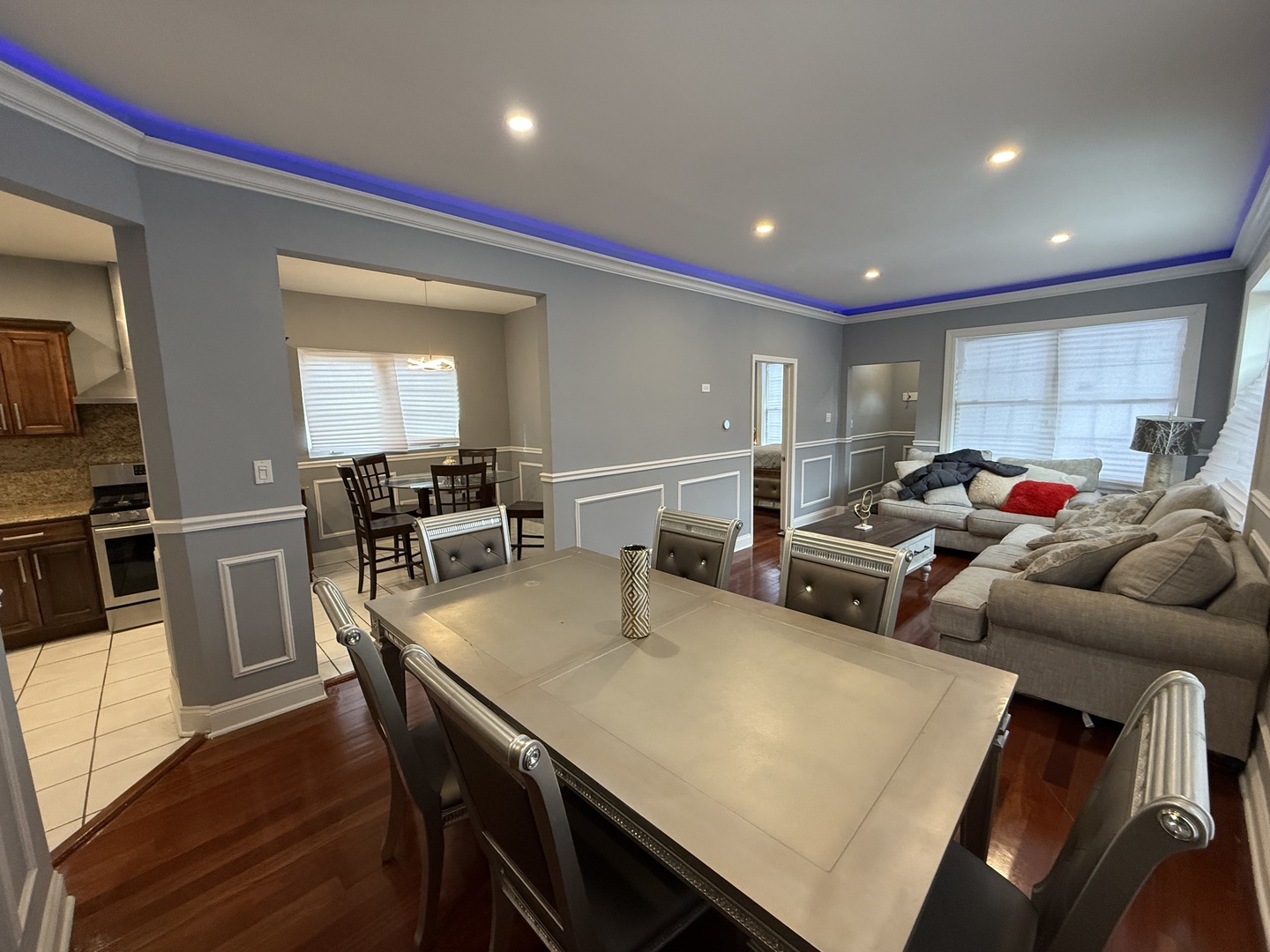 2133 W 71st Street, Chicago, IL 60636