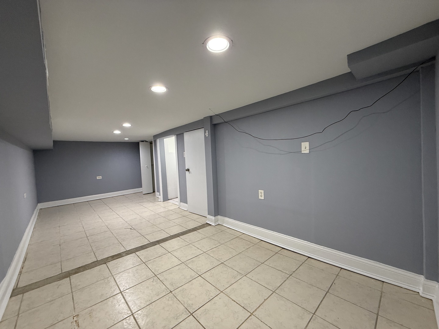 2133 W 71st Street, Chicago, IL 60636