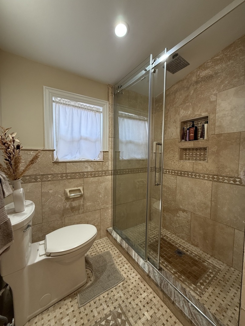 2133 W 71st Street, Chicago, IL 60636