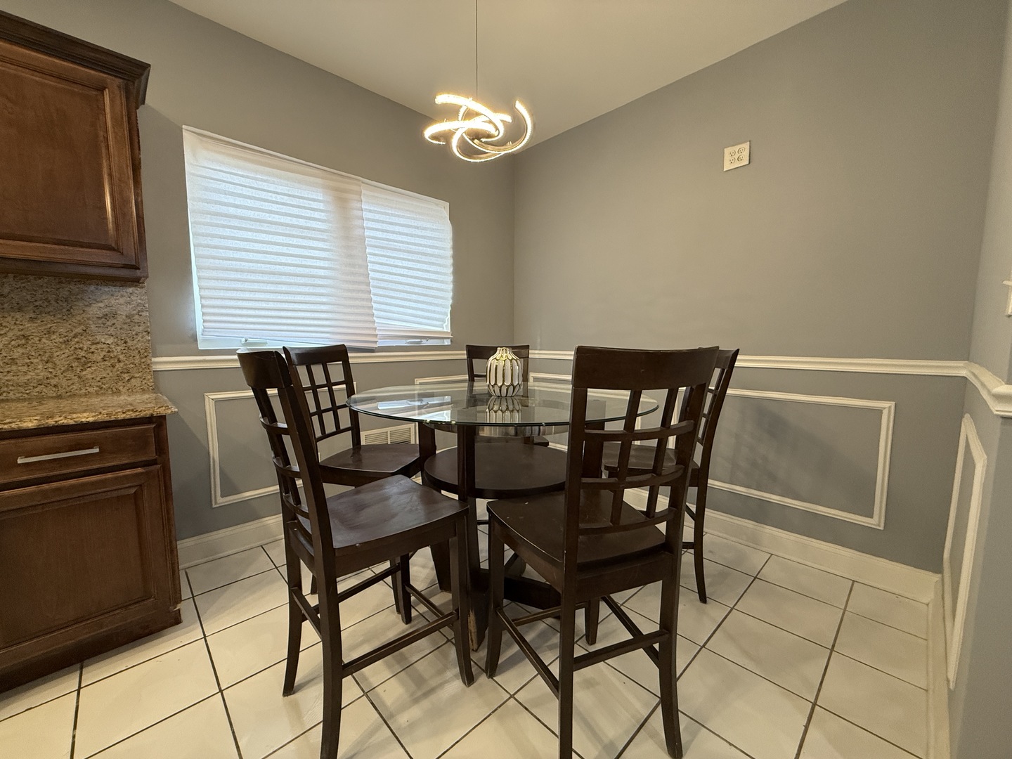 2133 W 71st Street, Chicago, IL 60636