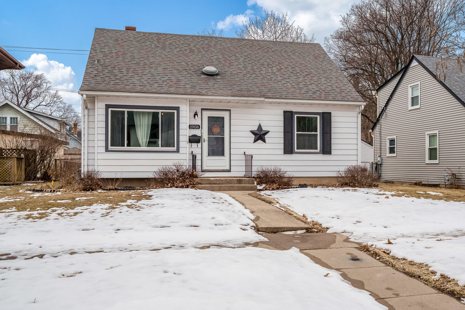 1908 Melrose Street, Rockford, IL 61103