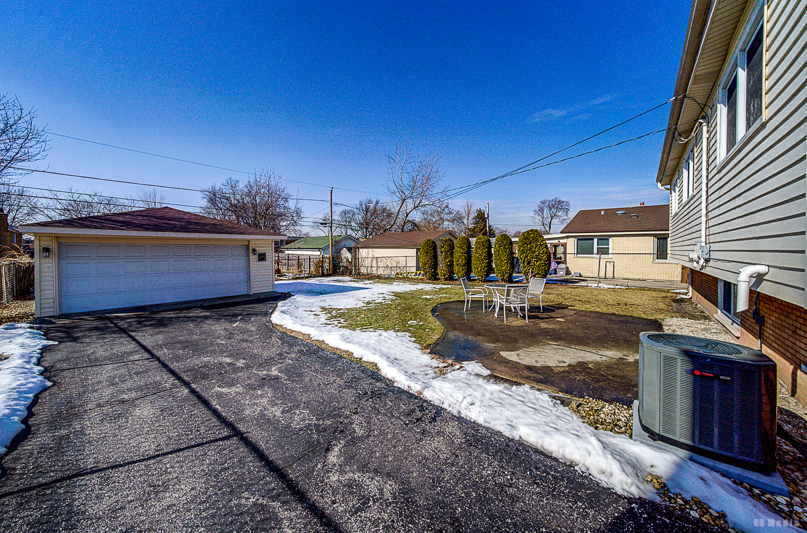 10228 S Kenneth Avenue, Oak Lawn, IL 60453