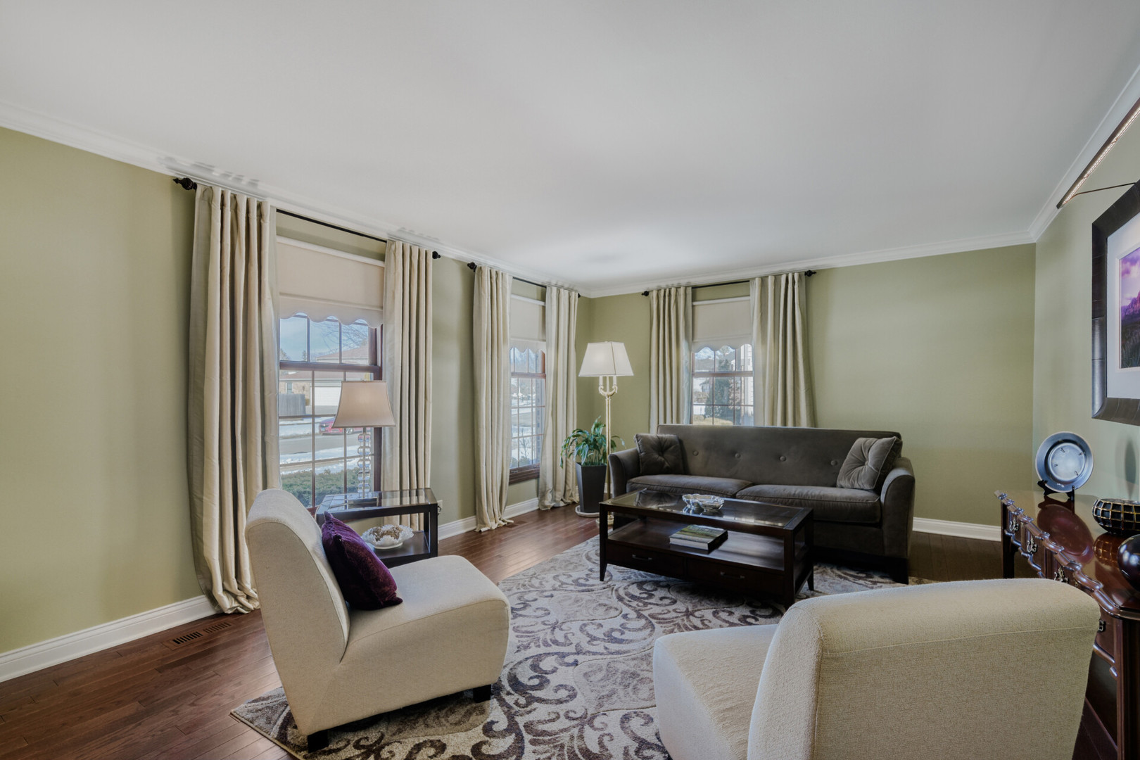 3881 Bordeaux Drive, Hoffman Estates, IL 60192