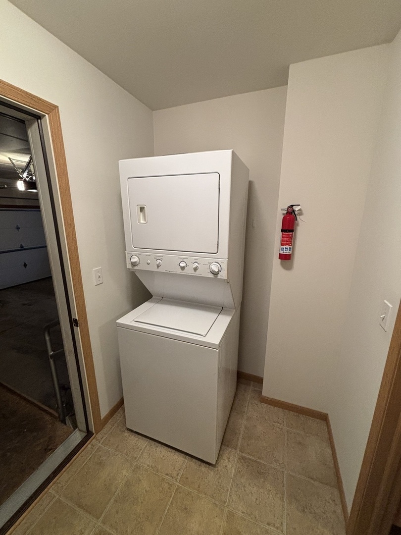 5837 Fieldstone Trail, McHenry, IL 60050