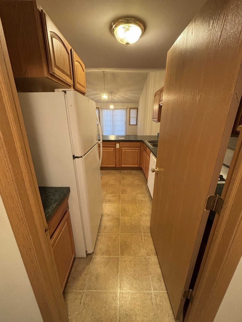 5837 Fieldstone Trail, McHenry, IL 60050