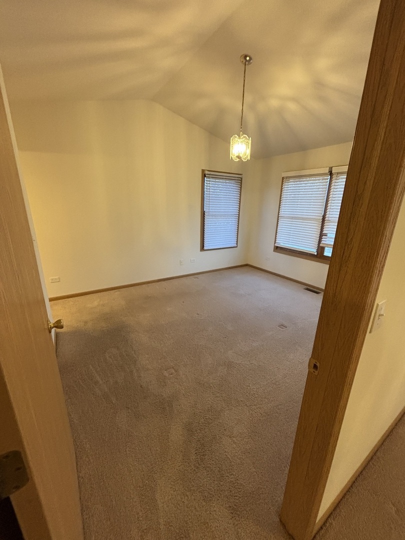 5837 Fieldstone Trail, McHenry, IL 60050