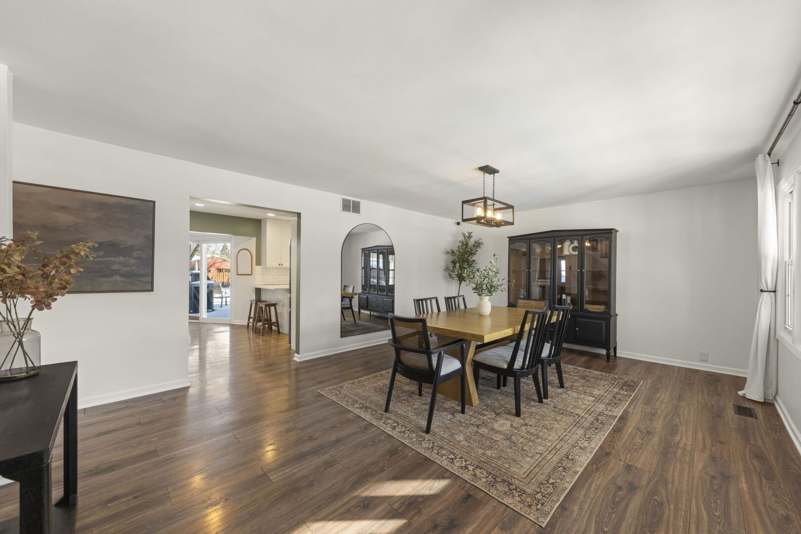 35 CLOVERDALE Lane, Schaumburg, IL 60194