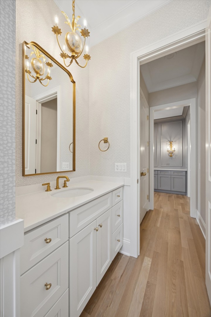 1116 Pin Oak Drive, Western Springs, IL 60558