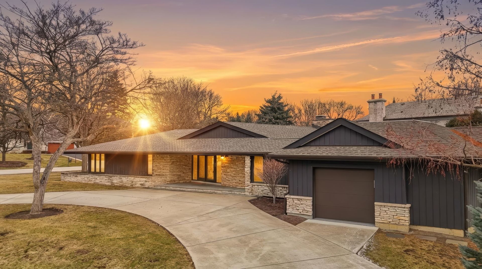 901 S Burton Place, Arlington Heights, IL 60005