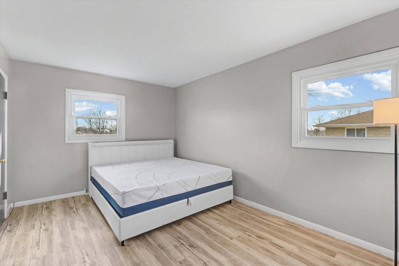 401 Oak Drive, Roberts, IL 60962