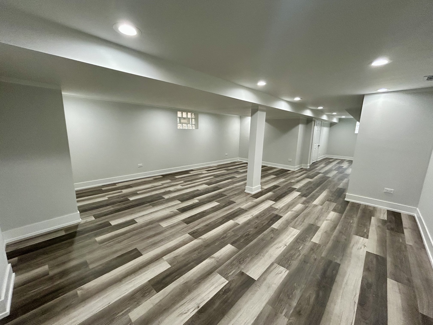 6755 S Bell Avenue, Chicago, IL 60636