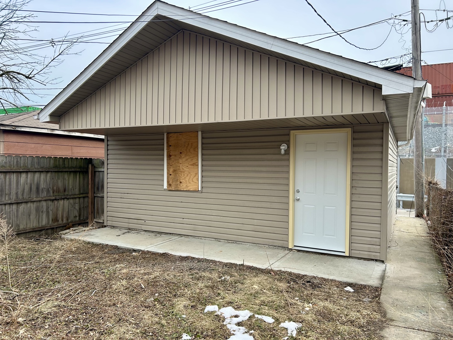 6755 S Bell Avenue, Chicago, IL 60636