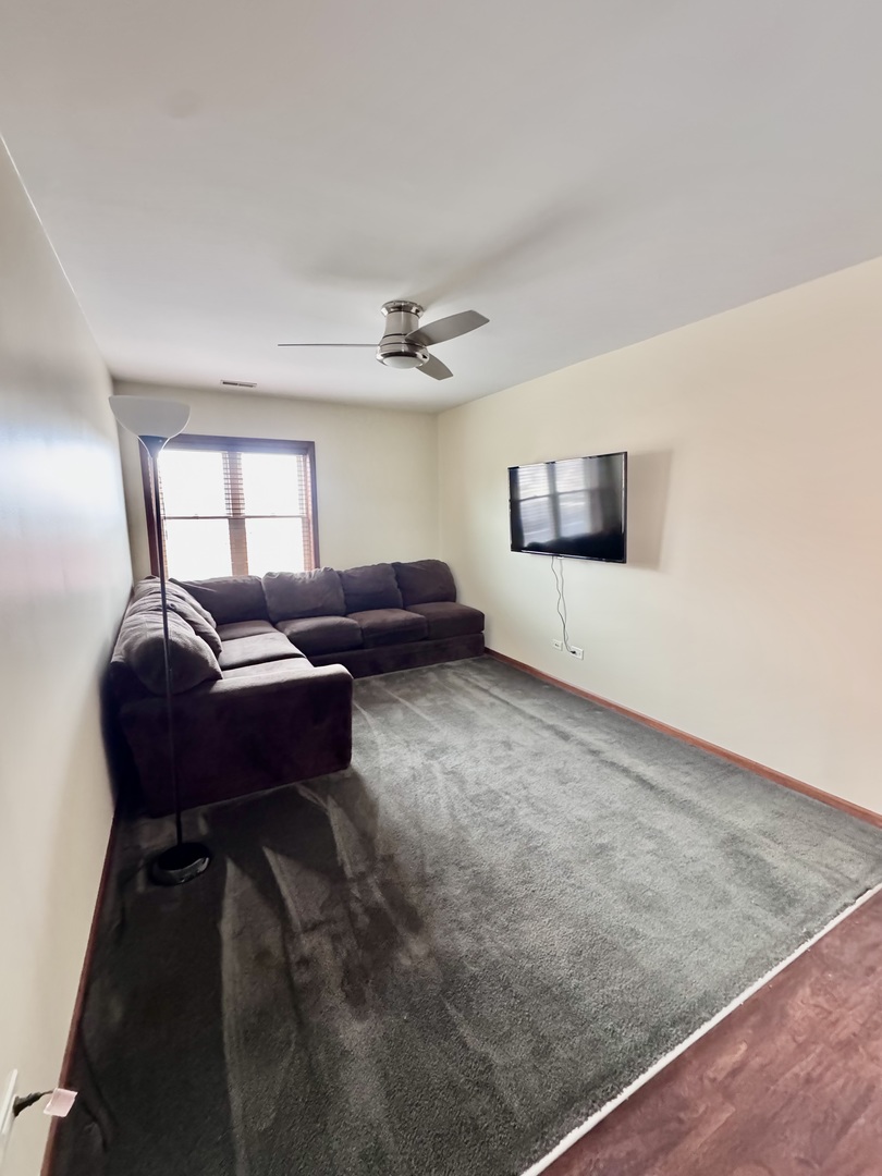 6416 S Central Avenue #2F, Chicago, IL 60638