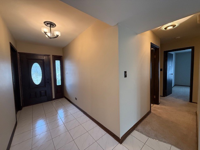 810 W Lakeside Plaza, Hoffman Estates, IL 60169