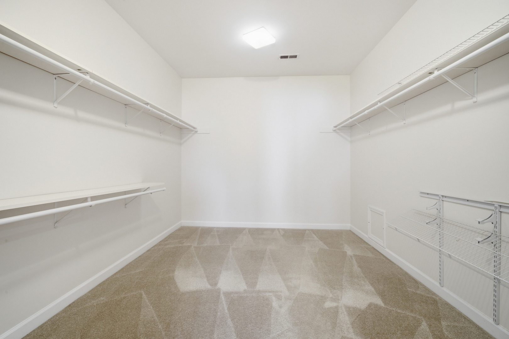 21757 W Jupiter Court, Ivanhoe, IL 60060