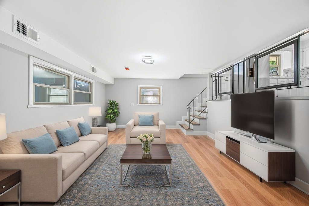 12549 S Tripp Avenue, Alsip, IL 60803