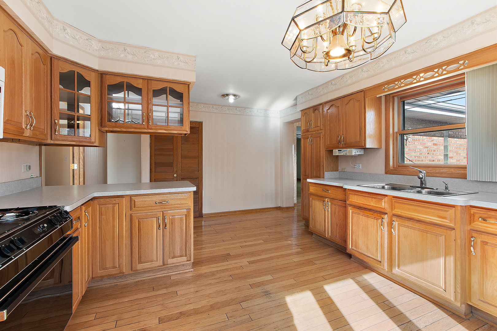 11015 S Natchez Avenue, Worth, IL 60482