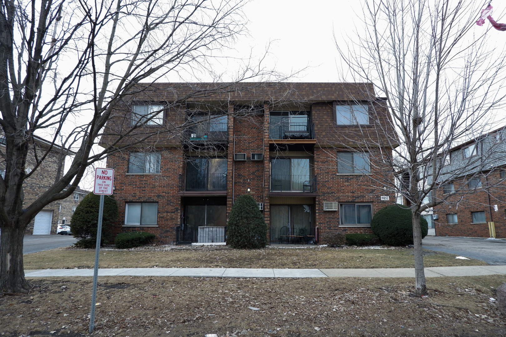 9832 Nottingham Avenue #10, Chicago Ridge, IL 60415