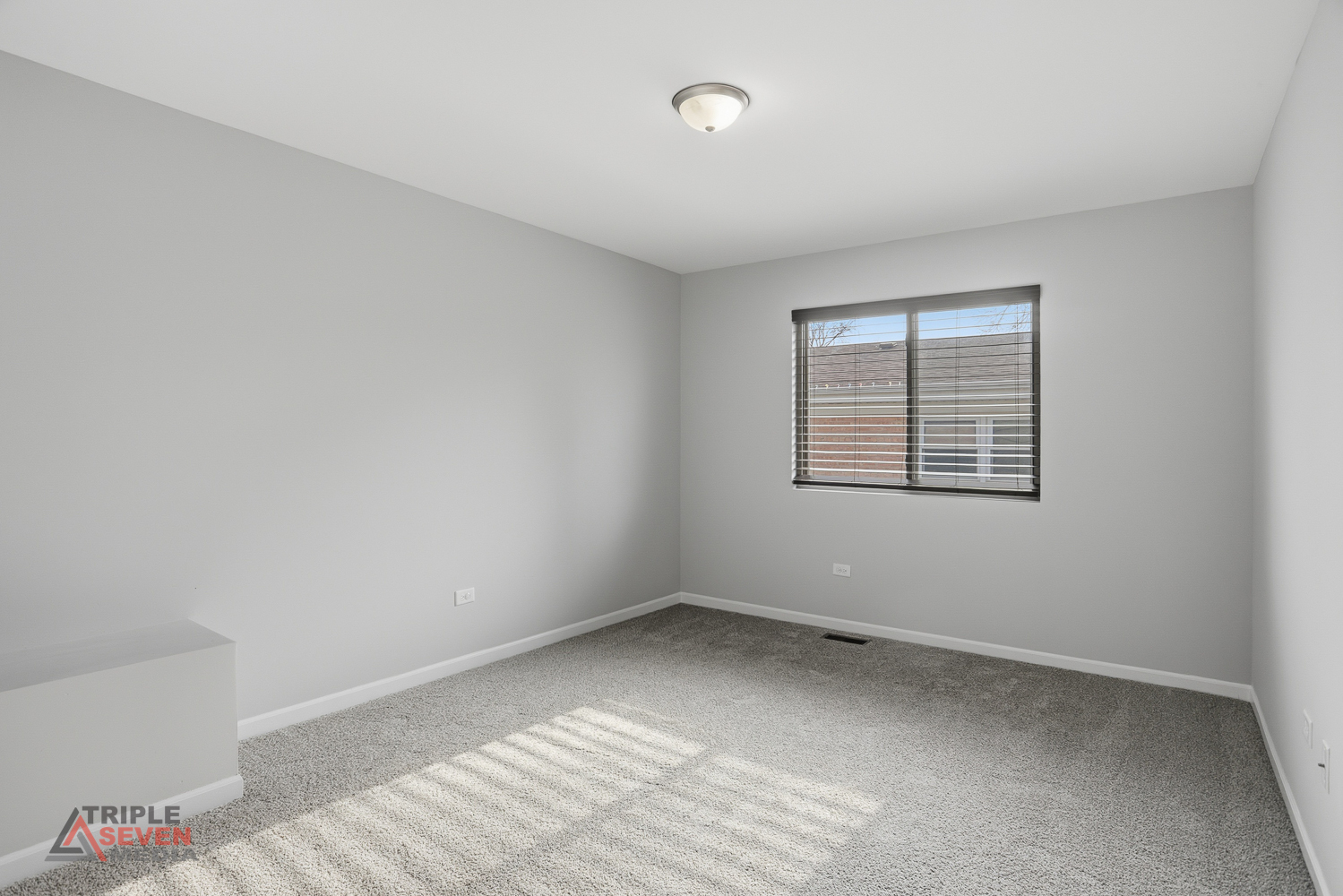 14528 Kolin Avenue, Midlothian, IL 60445