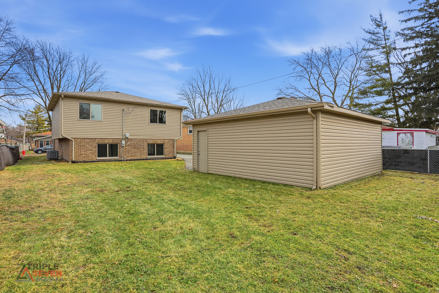 14528 Kolin Avenue, Midlothian, IL 60445