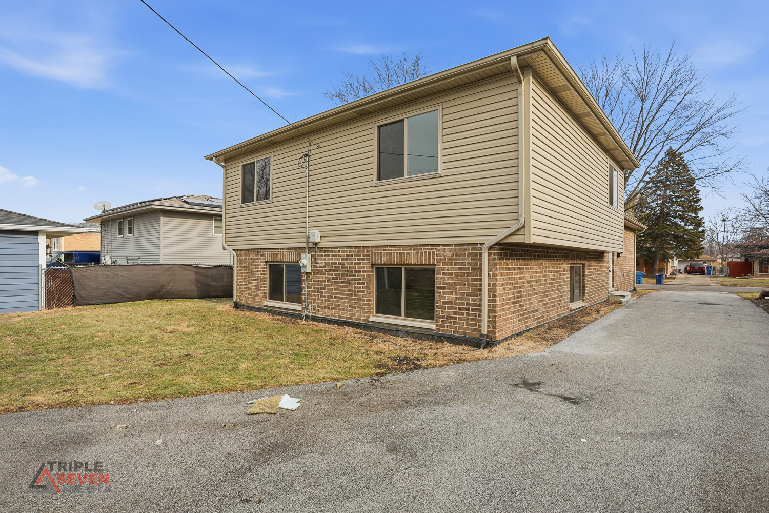 14528 Kolin Avenue, Midlothian, IL 60445