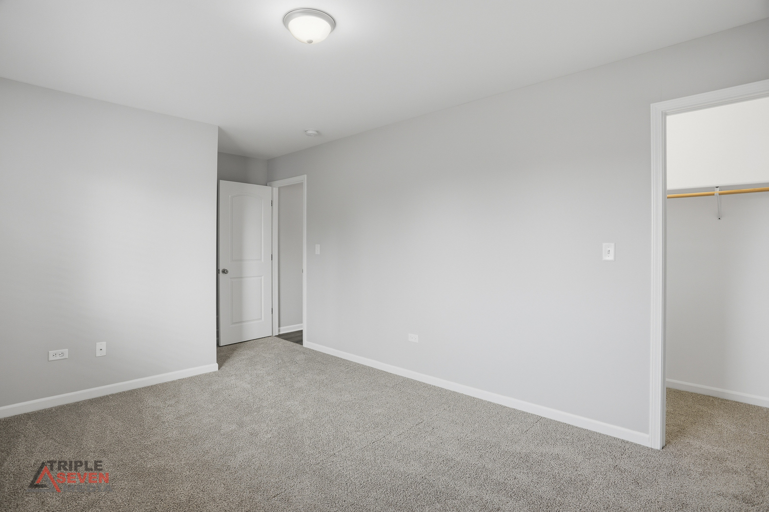 14528 Kolin Avenue, Midlothian, IL 60445