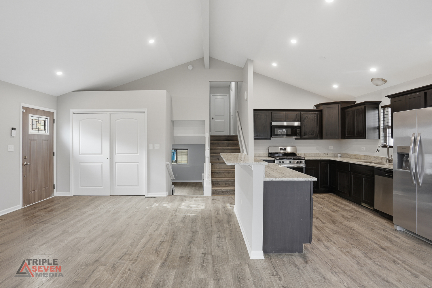 14528 Kolin Avenue, Midlothian, IL 60445