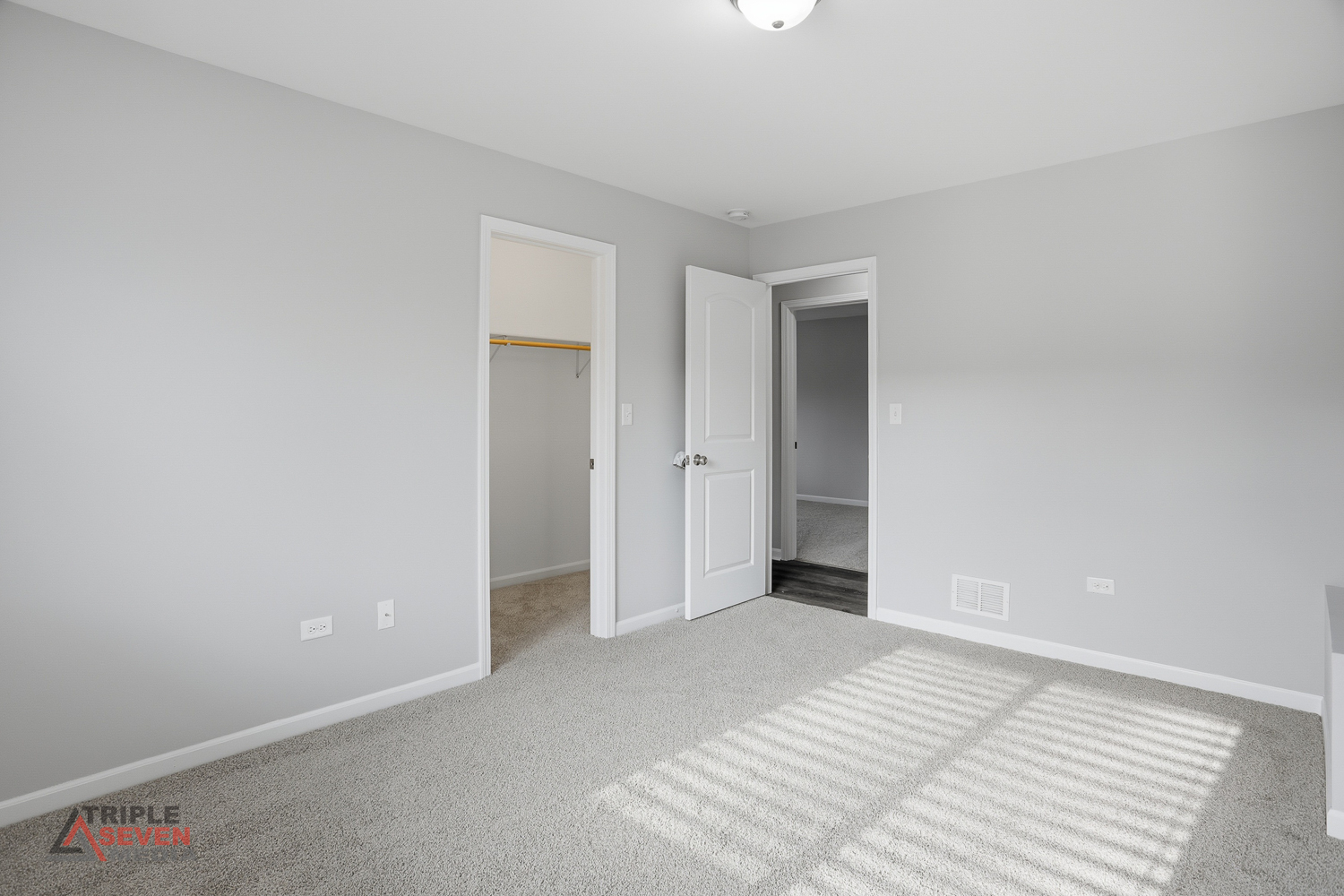 14528 Kolin Avenue, Midlothian, IL 60445