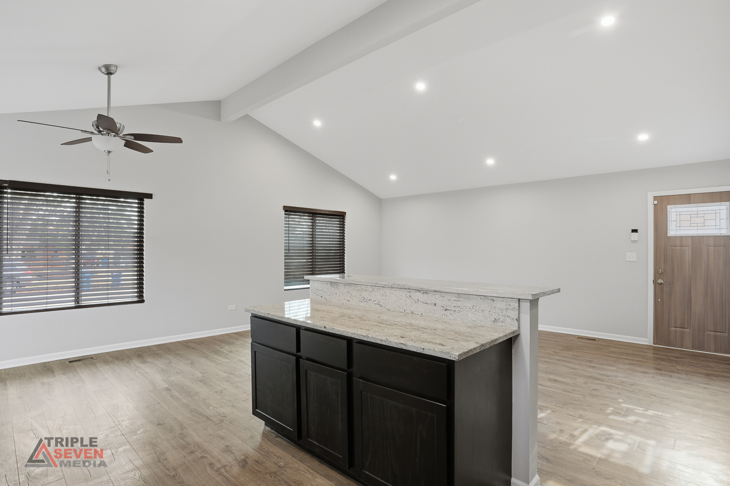 14528 Kolin Avenue, Midlothian, IL 60445