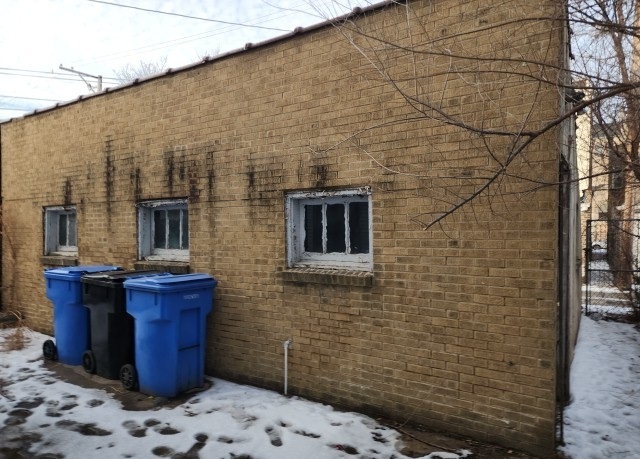 8020 S Hermitage Avenue, Chicago, IL 60620