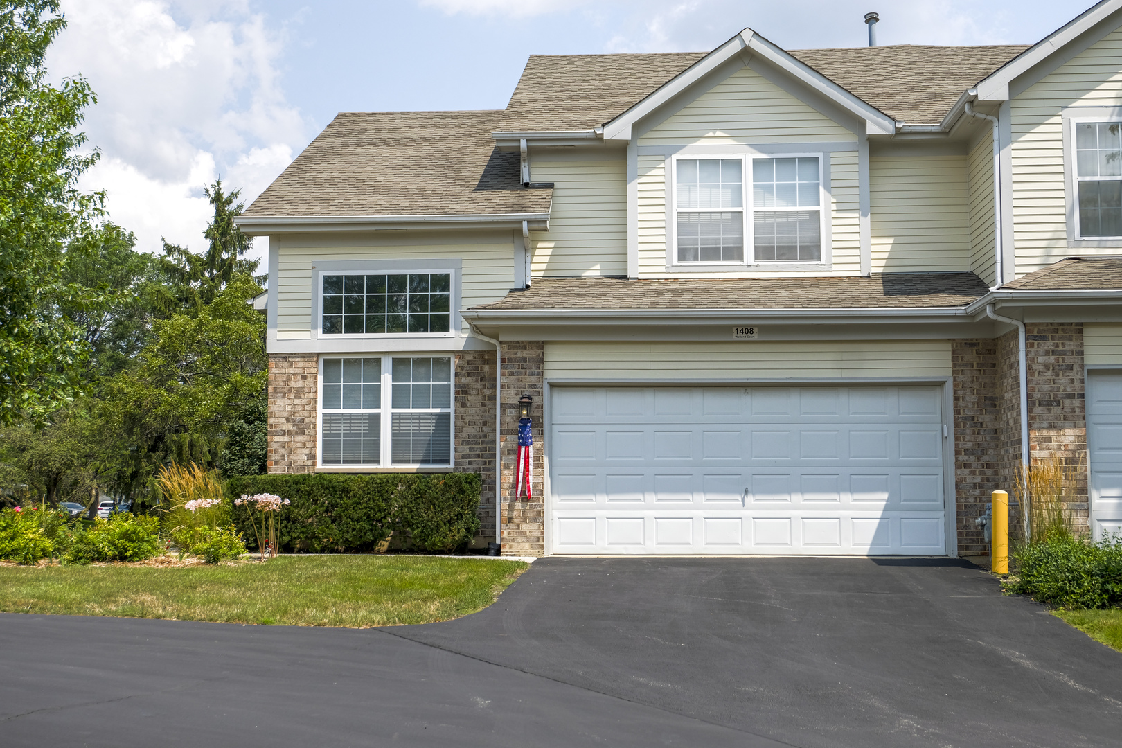 1408 Welland Court, Roselle, IL 60172