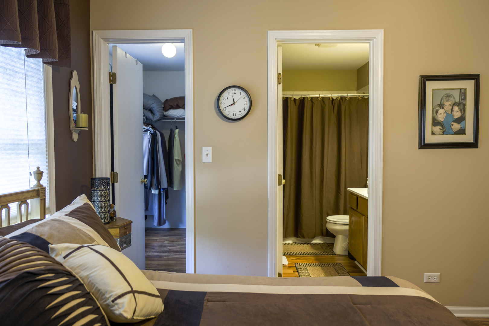 1408 Welland Court, Roselle, IL 60172