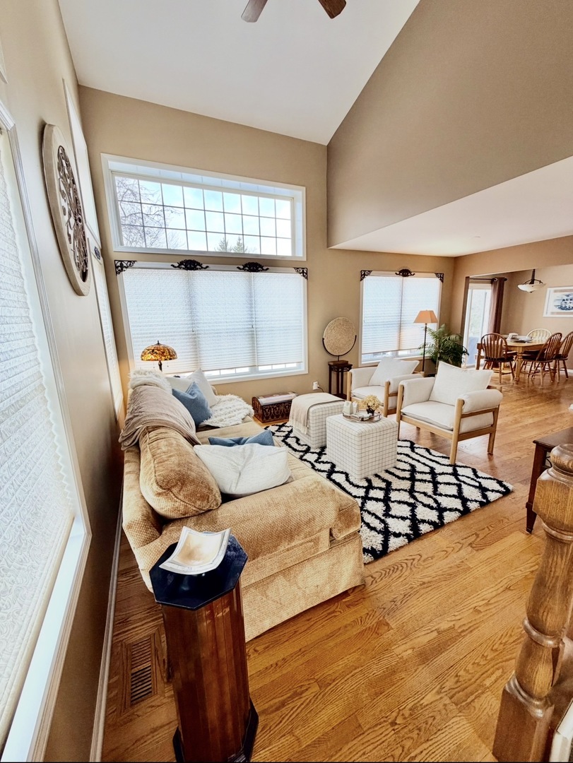 1408 Welland Court, Roselle, IL 60172