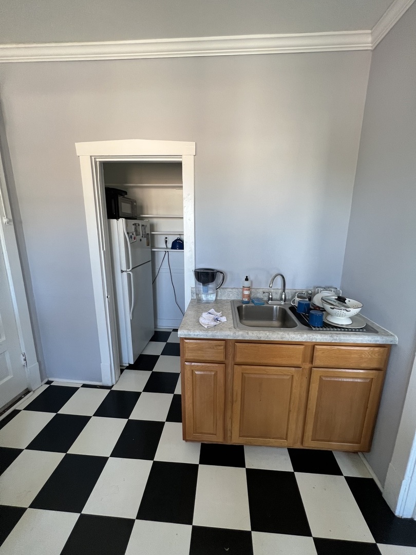 2439 N Francisco Avenue #3, Chicago, IL 60647