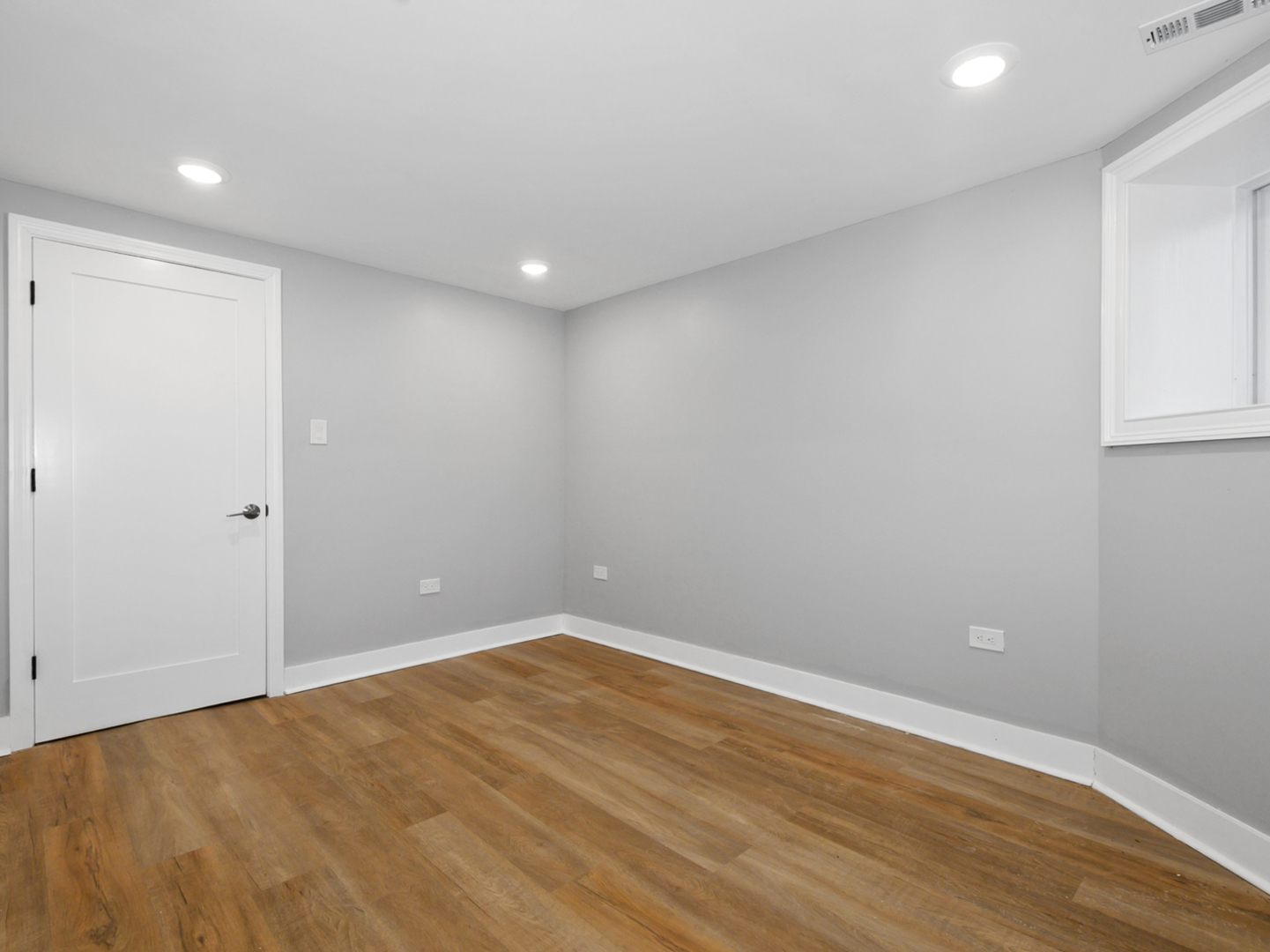 7305 S Sangamon Street, Chicago, IL 60621