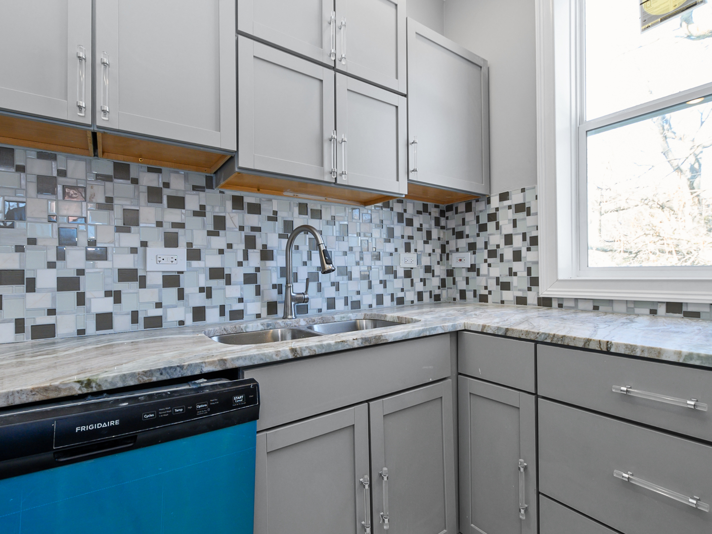 7305 S Sangamon Street, Chicago, IL 60621