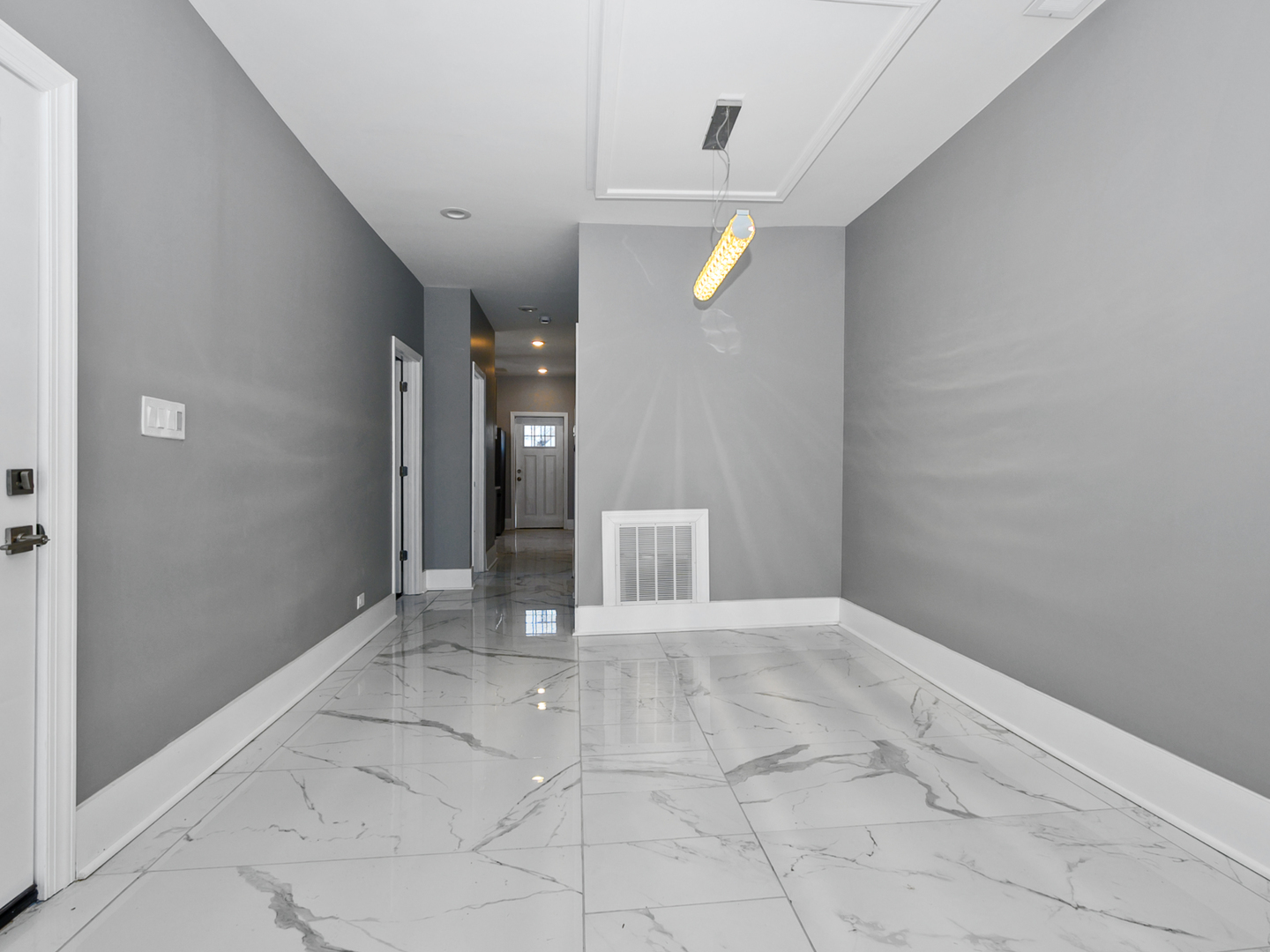 7305 S Sangamon Street, Chicago, IL 60621