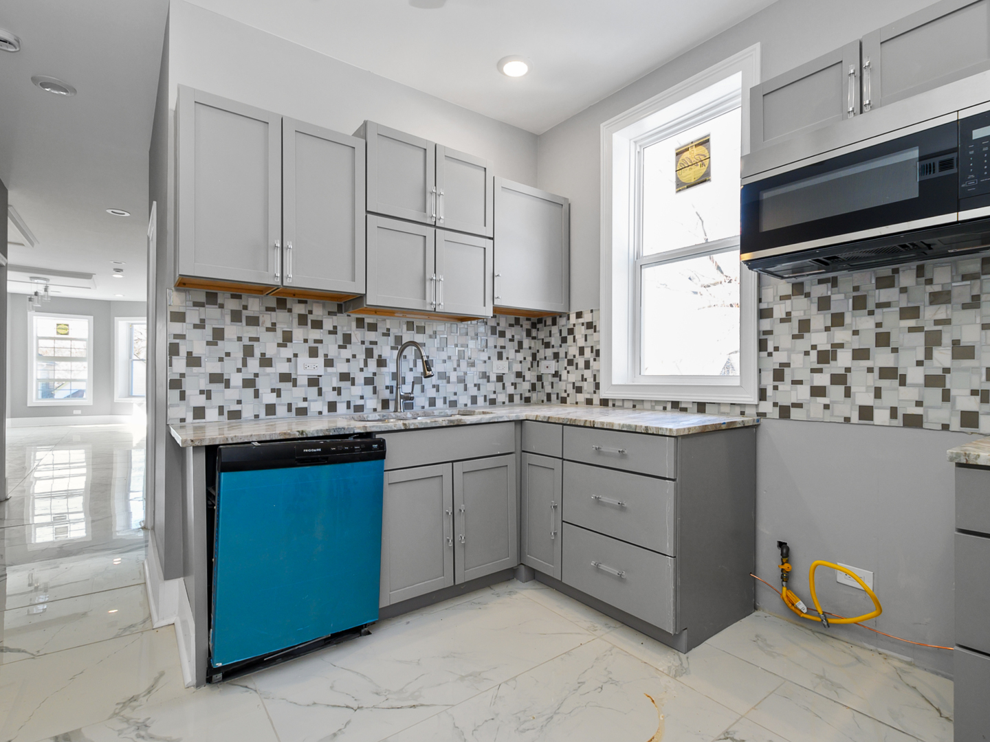 7305 S Sangamon Street, Chicago, IL 60621