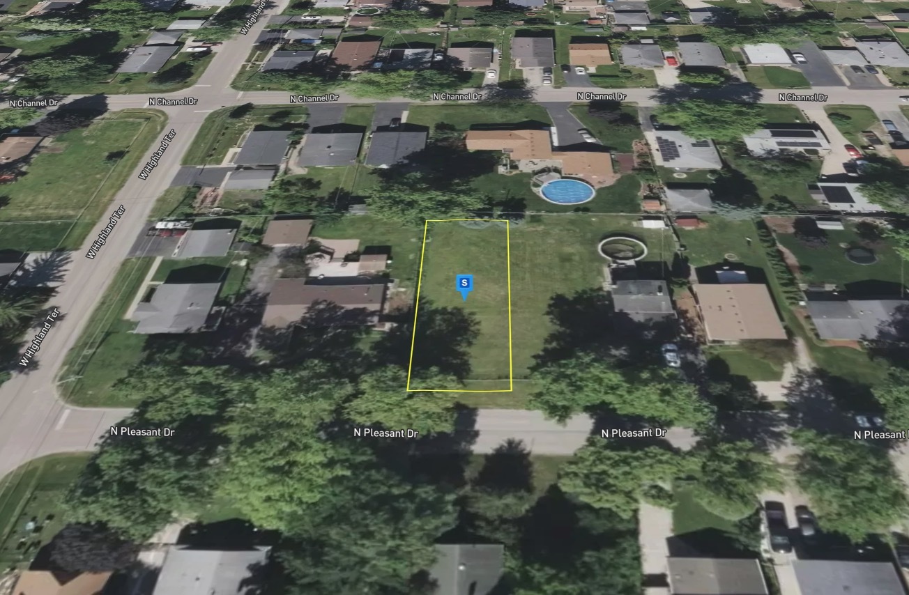 1414 N Pleasant Drive, Round Lake Beach, IL 60073