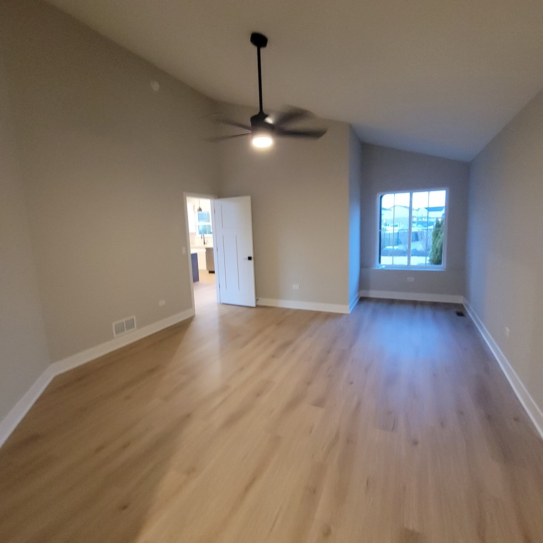 2174 Sky Harbor Drive, New Lenox, IL 60451