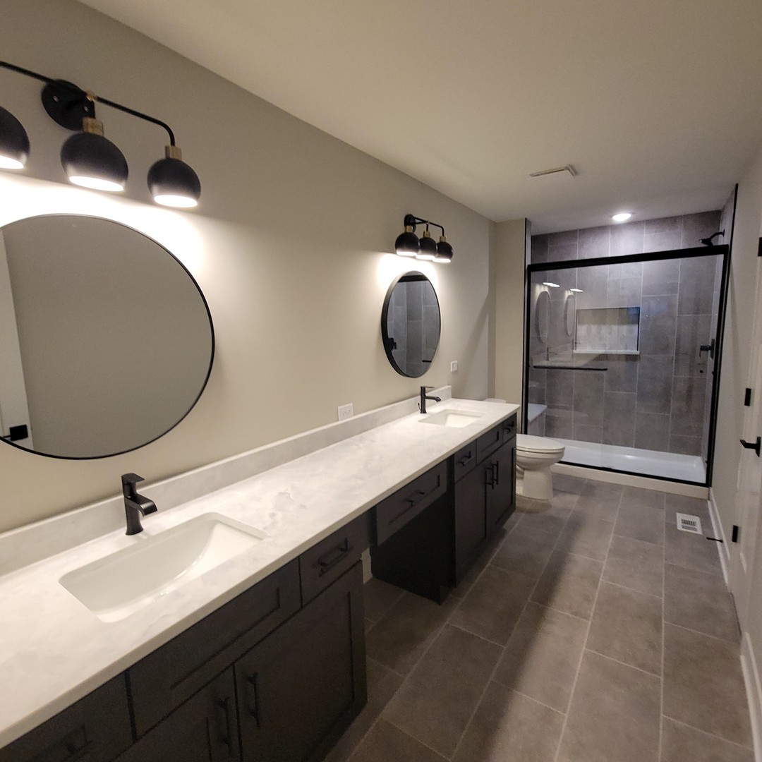 2174 Sky Harbor Drive, New Lenox, IL 60451