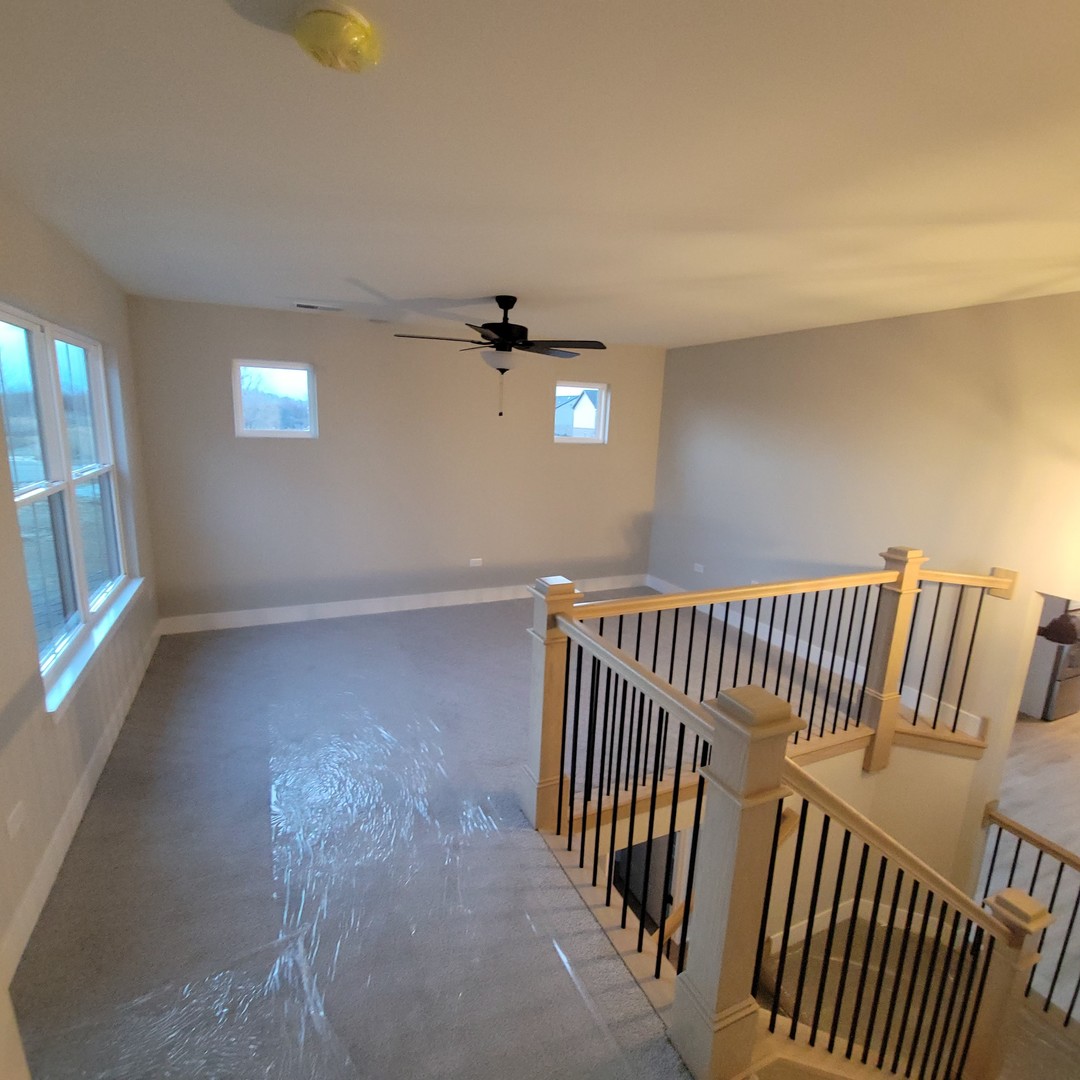 2174 Sky Harbor Drive, New Lenox, IL 60451