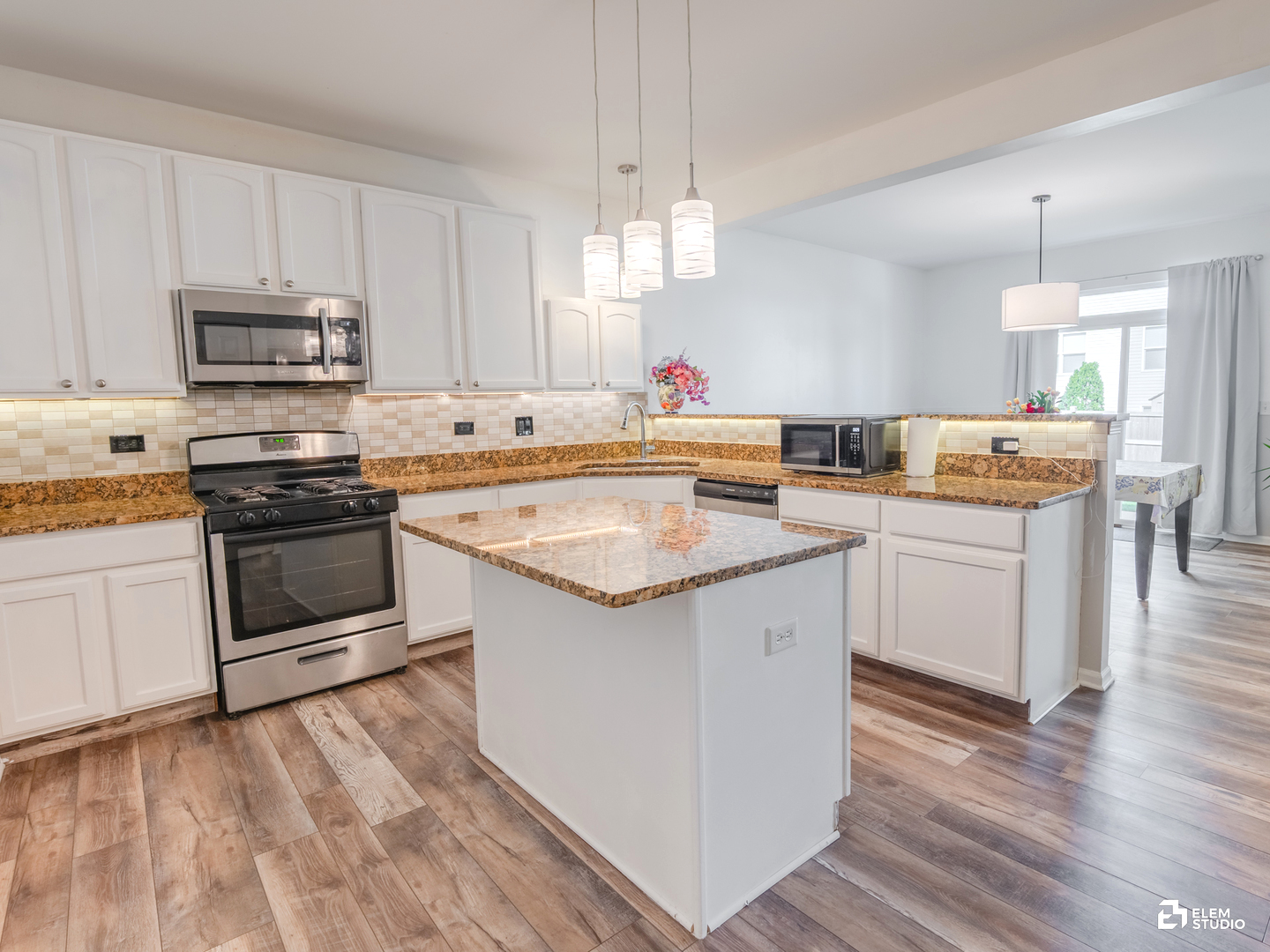 424 Grape Vine Trail, Oswego, IL 60543