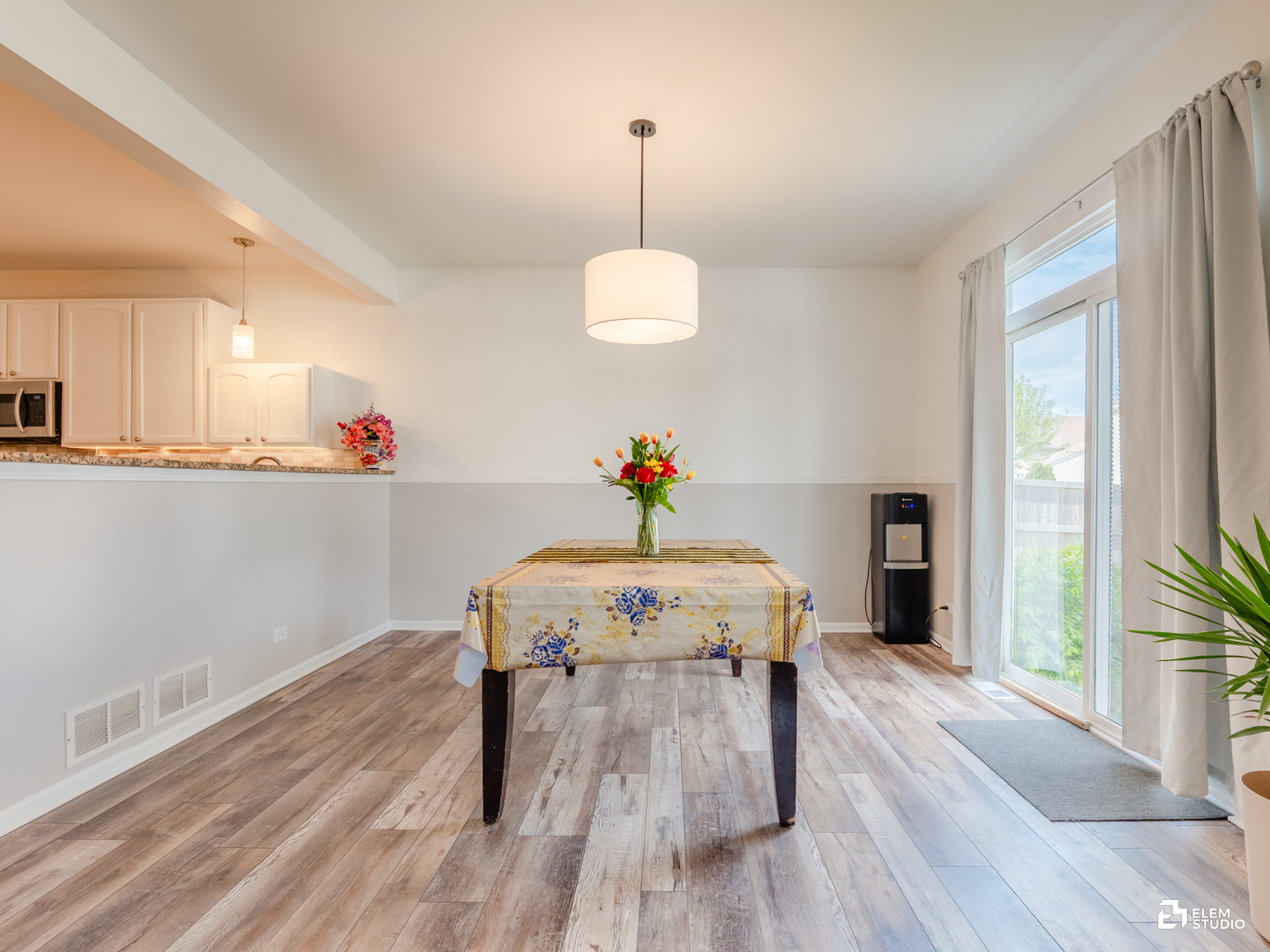 424 Grape Vine Trail, Oswego, IL 60543