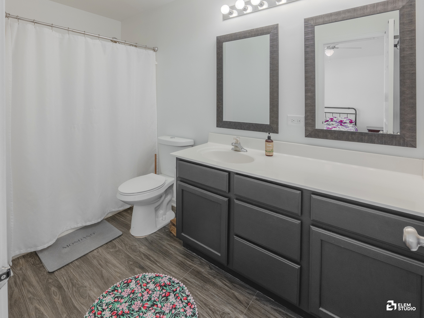 424 Grape Vine Trail, Oswego, IL 60543