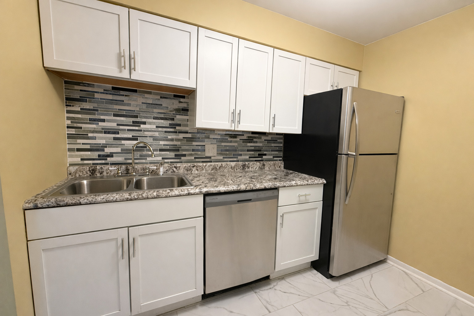 1462 Stonebridge Circle #F10, Wheaton, IL 60189