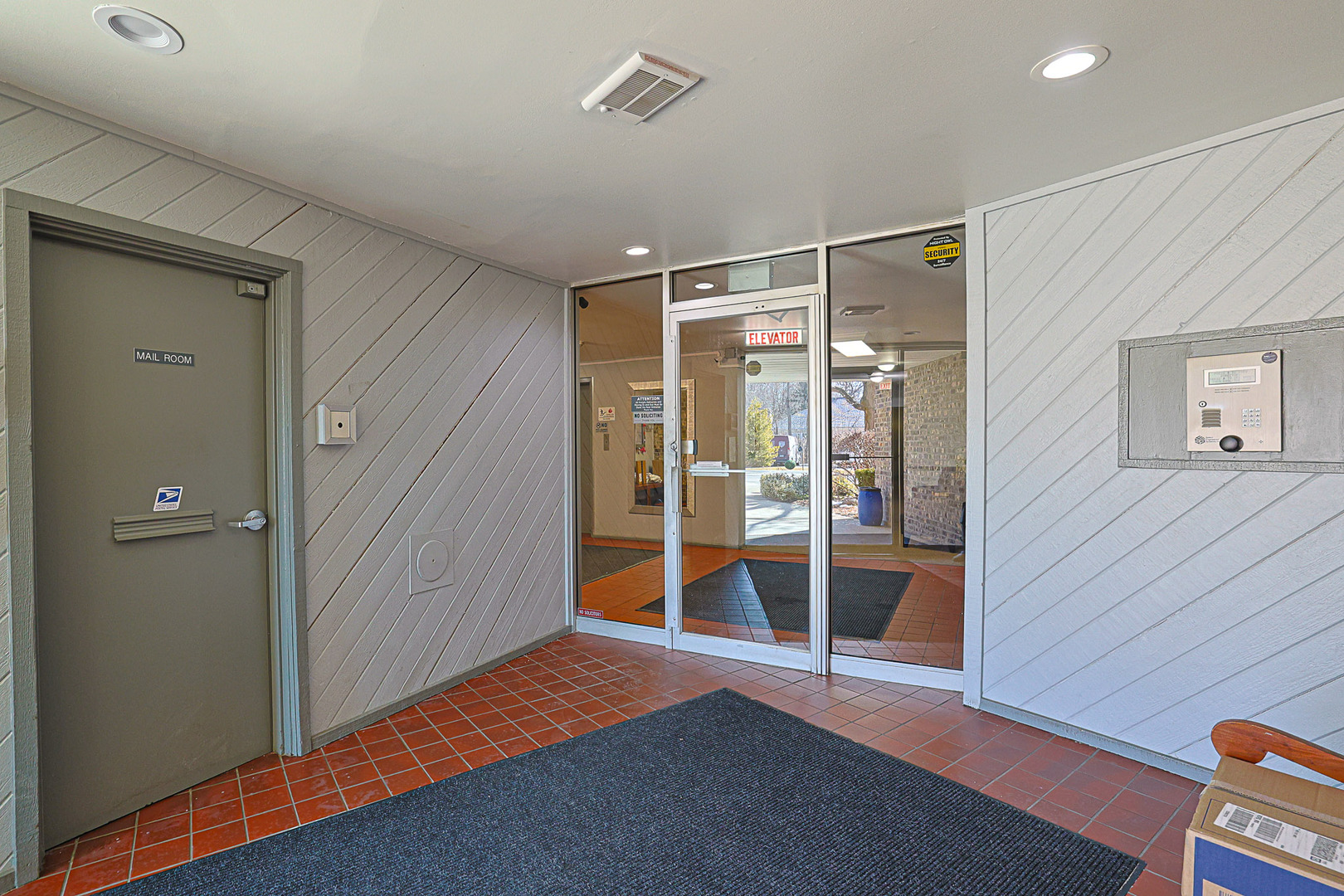 2650 BROOKWOOD Way #313, Rolling Meadows, IL 60008