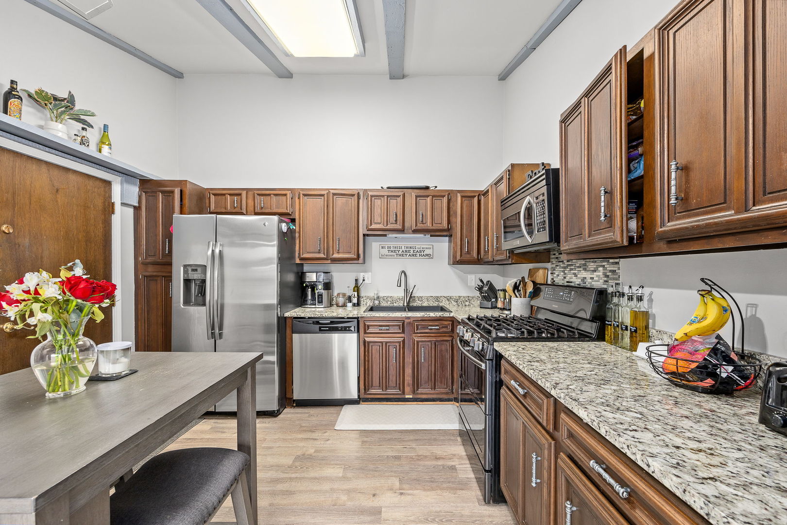 42W470 Red Bud Court, St. Charles, IL 60175